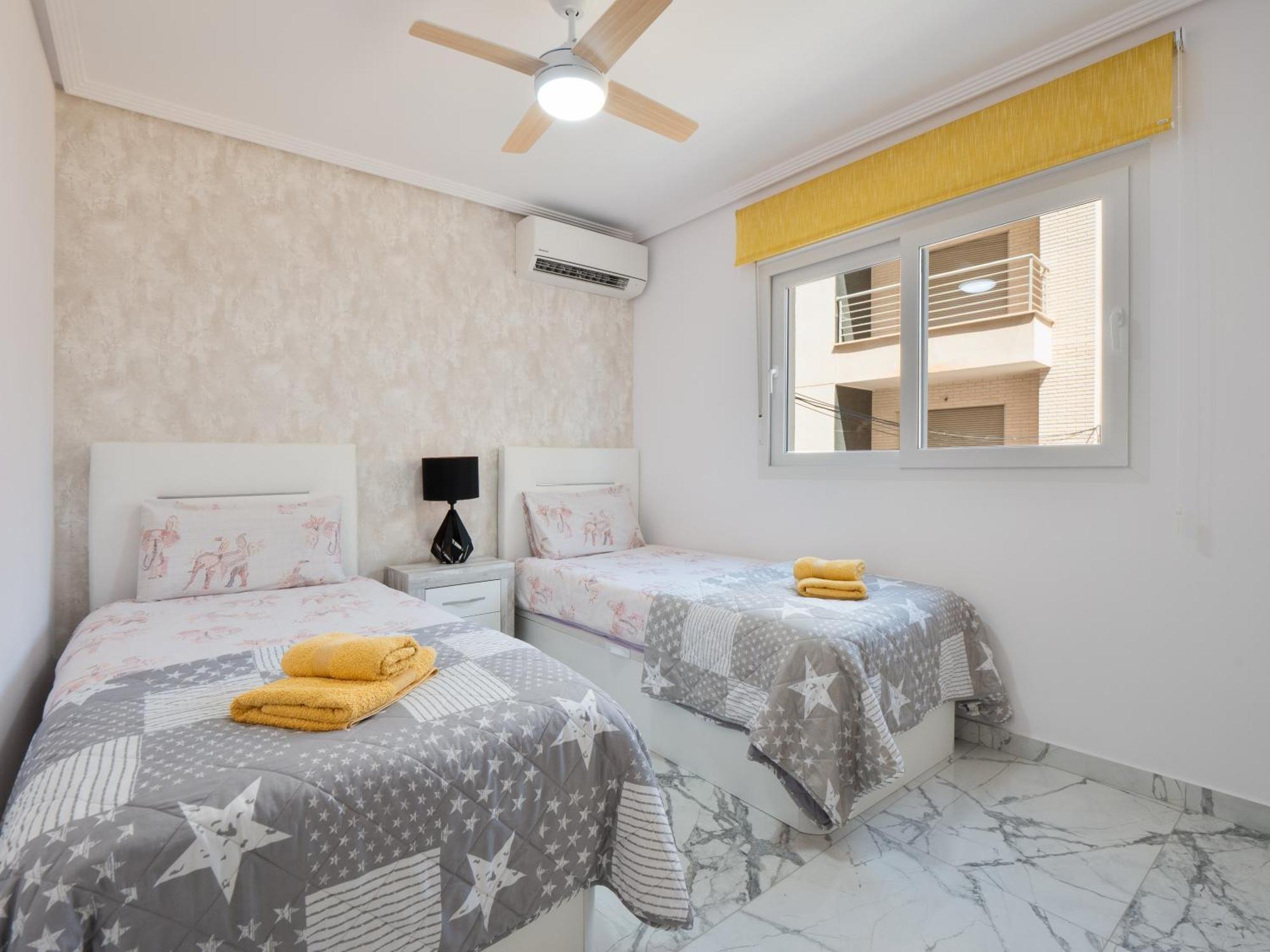 Apolo Beach Front - Sea View Luxury Apartment Torrevieja Exterior photo